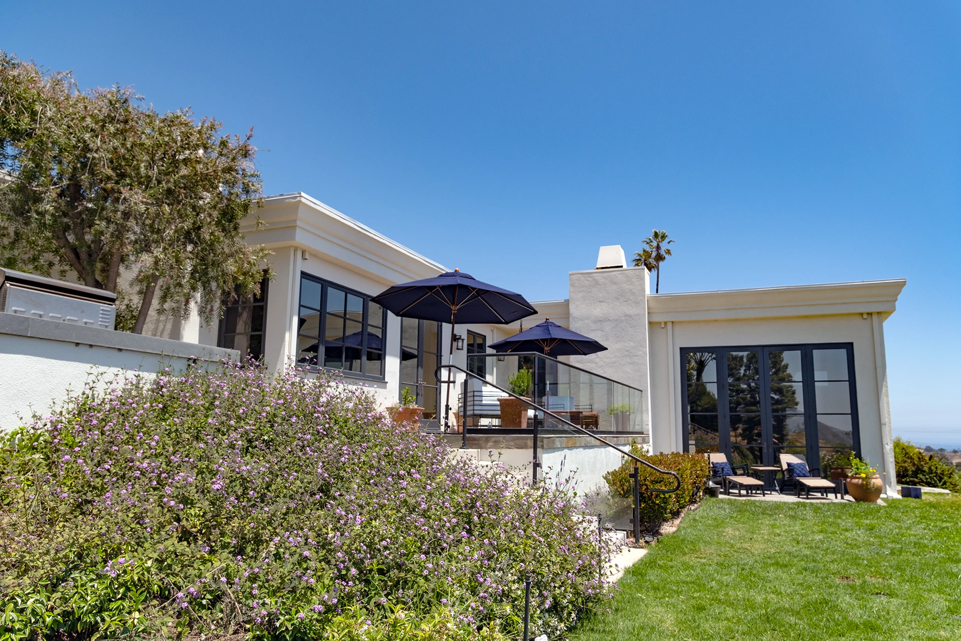 Cliffside Malibu business image